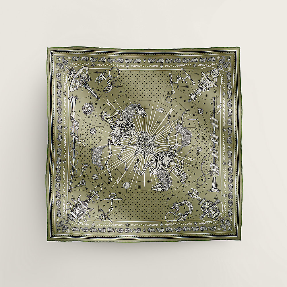 Carré Hermès Bandana 55 En Soie 100%, Motif Grand Manège, Neuf Avec étiquettes, Livraison Incluse